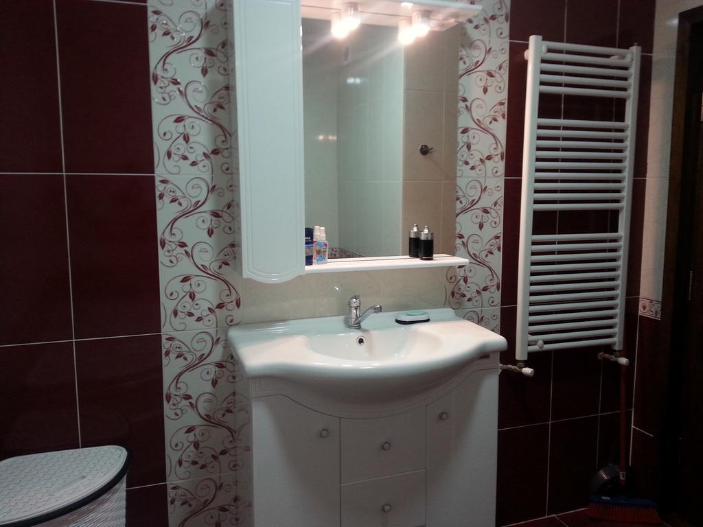 كونستانتا Constantin Lake View Apartment المظهر الخارجي الصورة